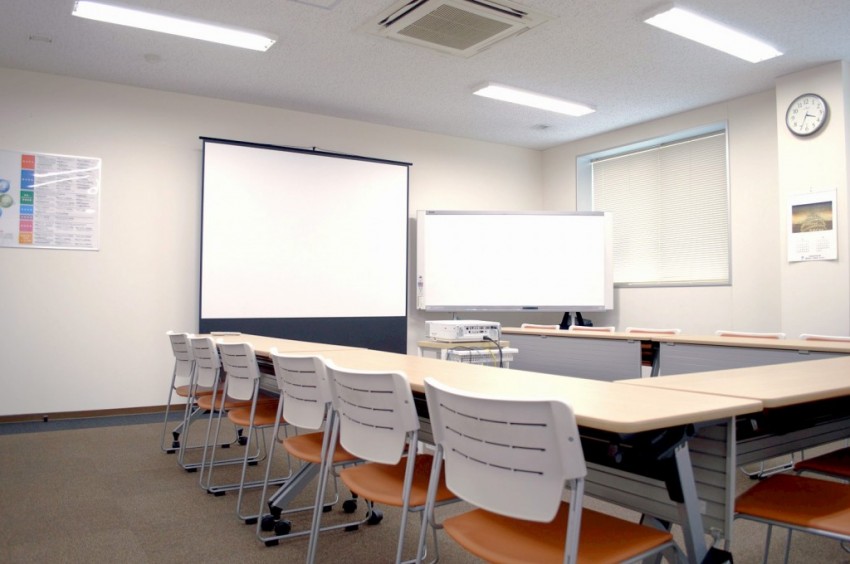 最大60名収容可能な会議室です