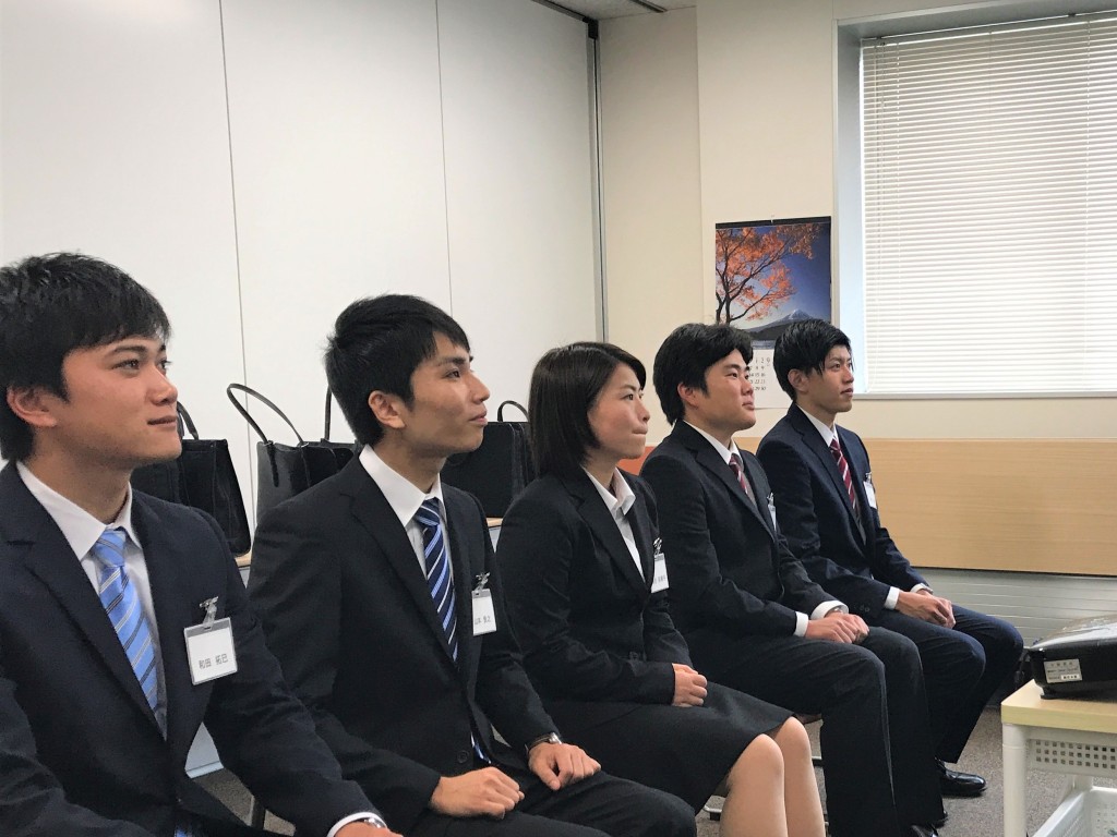 内定者